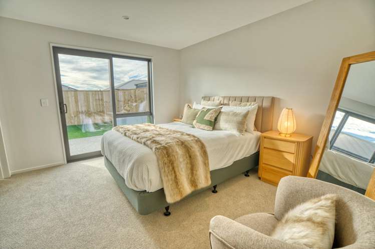 51 Ashley Drive Paroa_16
