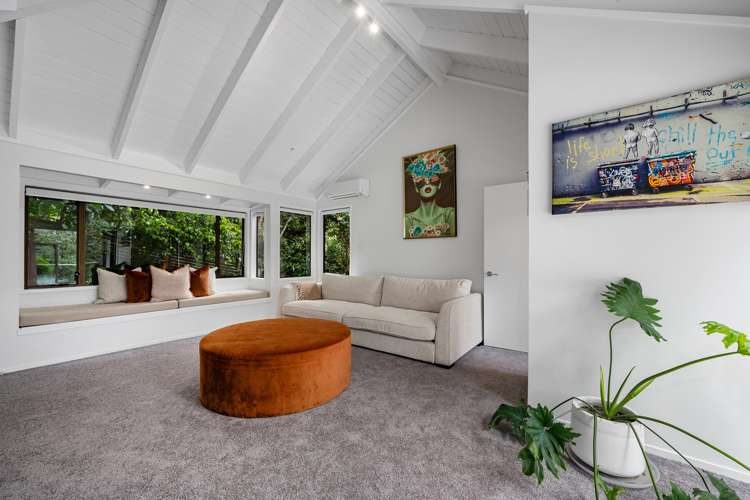 2 Menear Lane Hillcrest_13