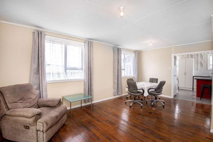 19 Desert Gold Street Ascot Park_8