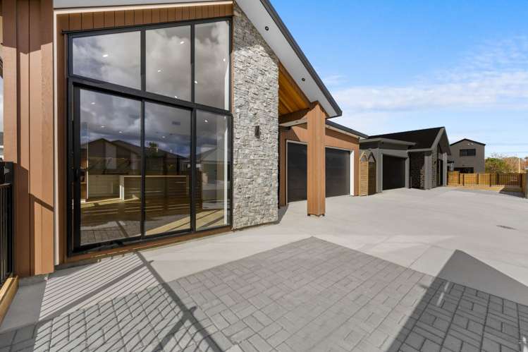16 Tuwai Crescent Opaheke_15