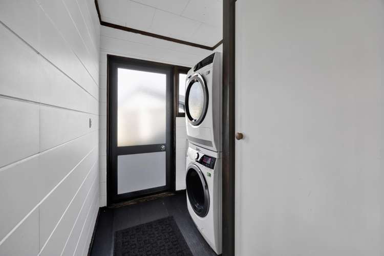 23 Pohutukawa Drive Opunake_15