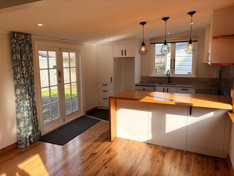 76 Victoria Avenue Palmerston North_4
