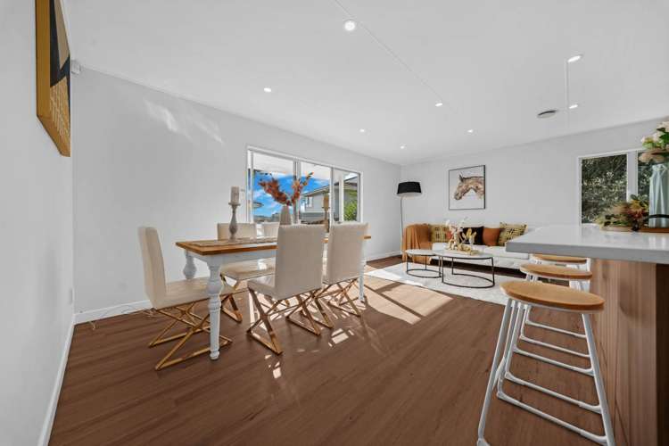 20 Charntay Avenue Clover Park_3