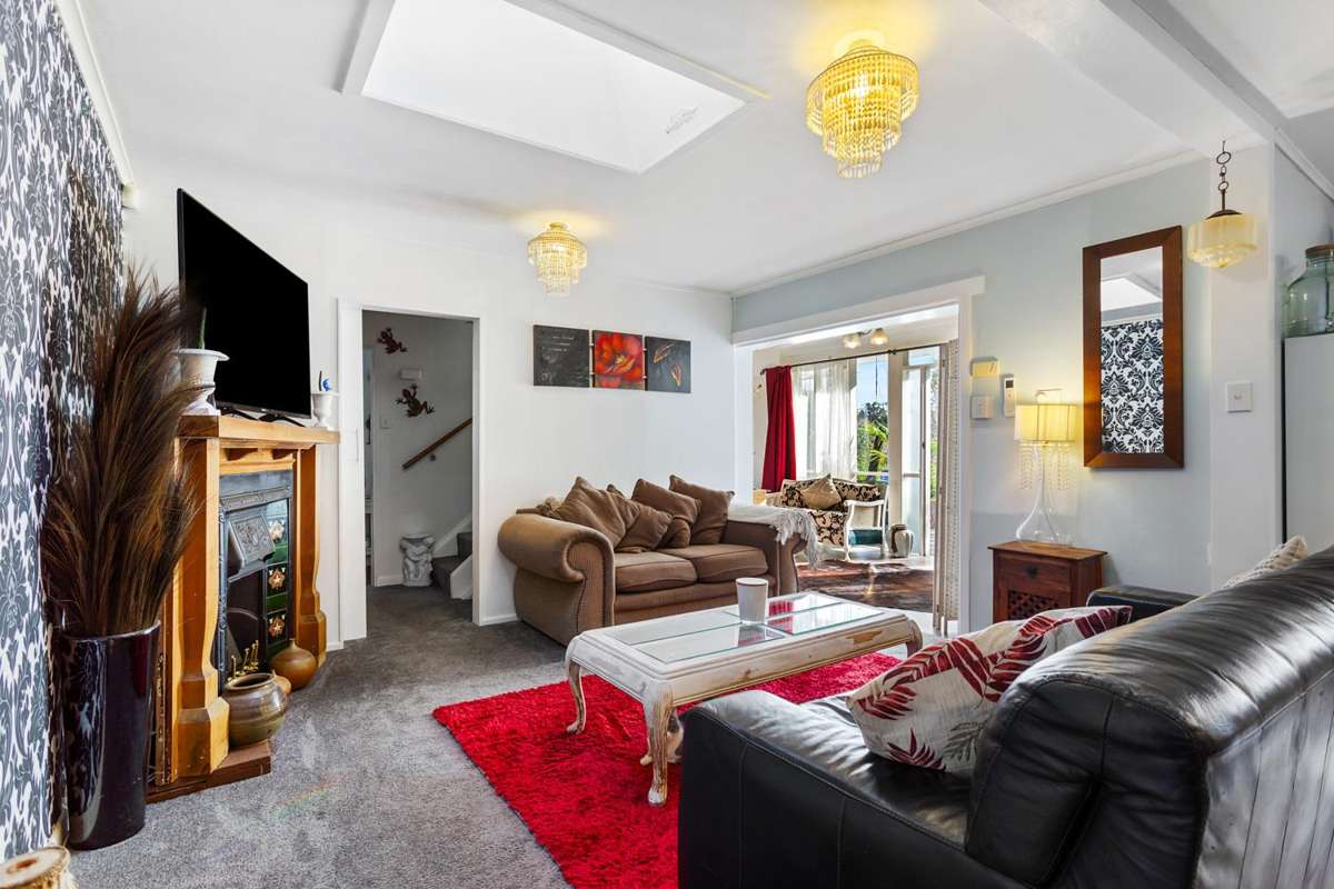 514 West Coast Road_1