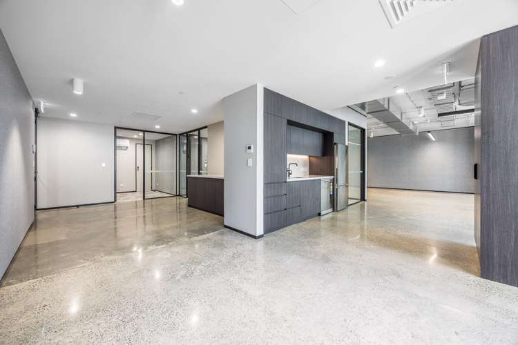 10-12 Commerce Street_0