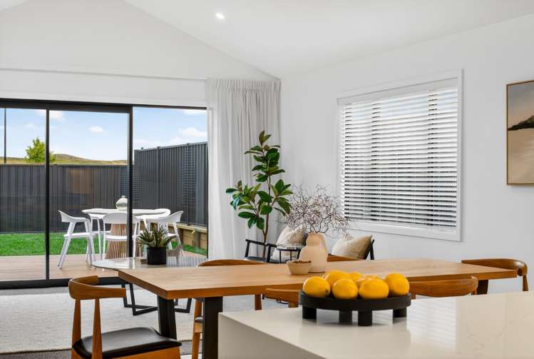 7 Annie Aranui Drive, Mission Hills Poraiti_5