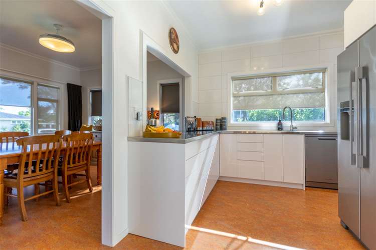 58 Menin Road Onekawa_6