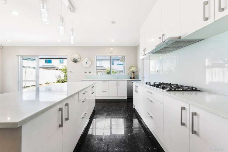 20 Carrickdawson Drive Flat Bush_6