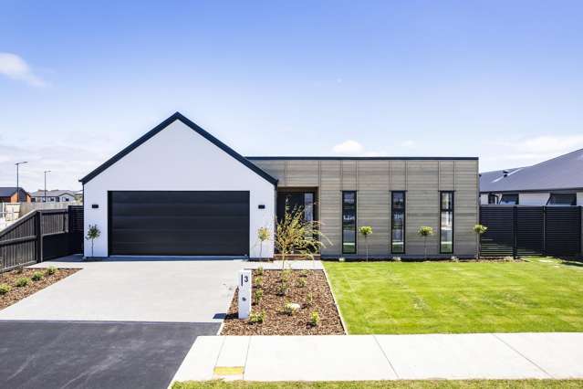 Sun-Drenched & Simply Stunning!