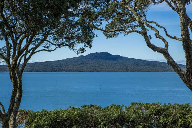 24 Hamana Street, Narrow Neck Devonport_4