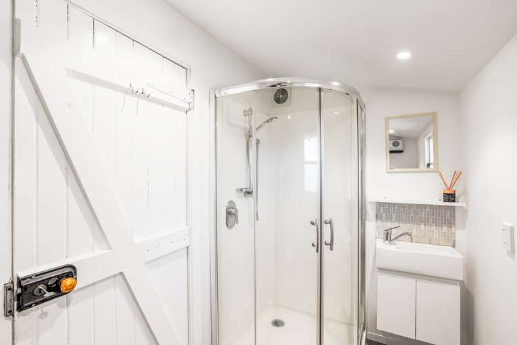 16 Tonks Street North New Brighton_10