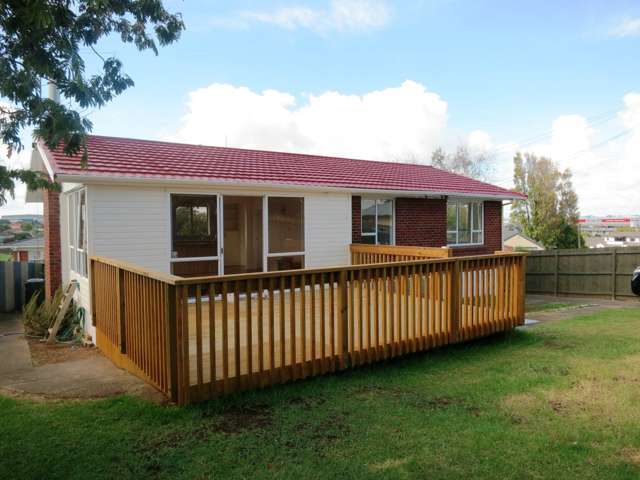 7 Rayma Place Mount Wellington_1