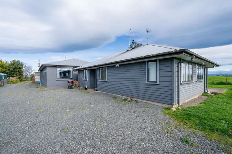 372 Lindsay-Calcium Road Isla Bank_2