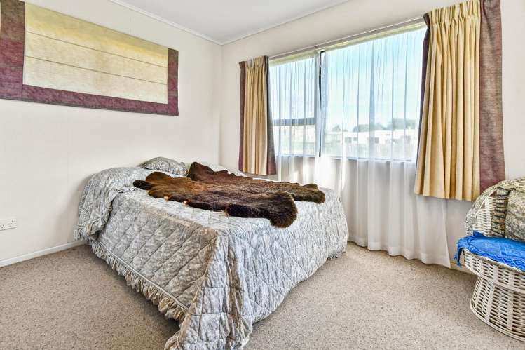 74 Woodhouse Road Patumahoe_36