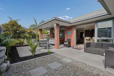 87 Sandhurst Drive_4