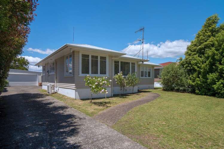 15 Clyde Street Utuhina_0