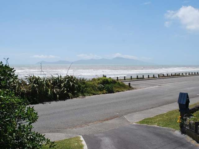 128 The Parade Paekakariki_1