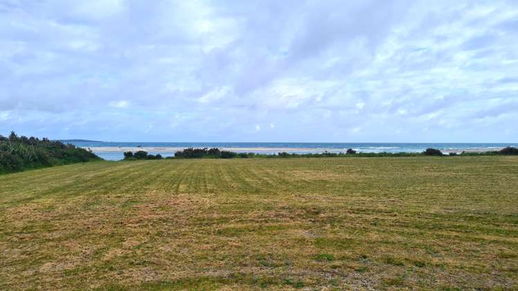 1 Fox Moth Drive Haast_4