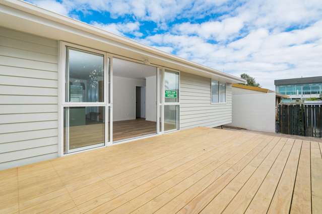 2/20B Moana Avenue Orewa_1