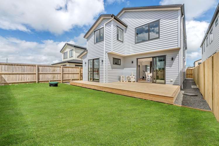 22 Korowhiti Road Clarks Beach_10