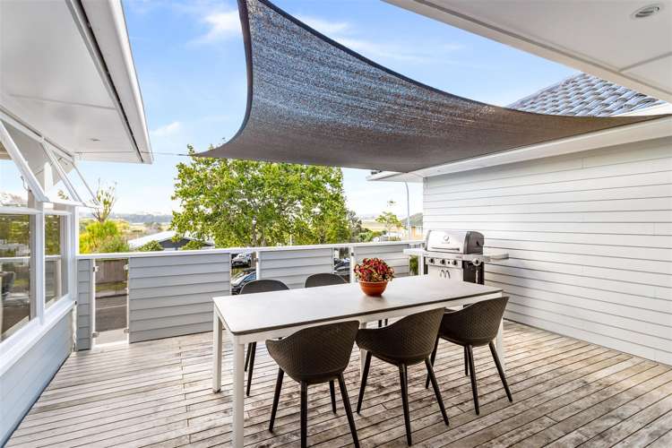 27 Gill Avenue Te Atatu Peninsula_13