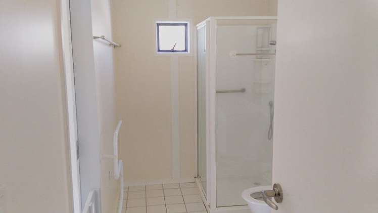 20/6 Ambrico Place New Lynn_16