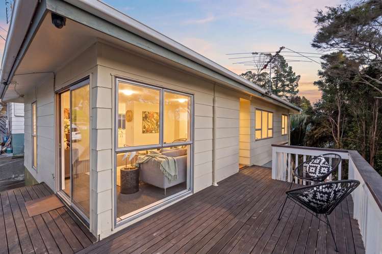 2/159A Manuka Road_4