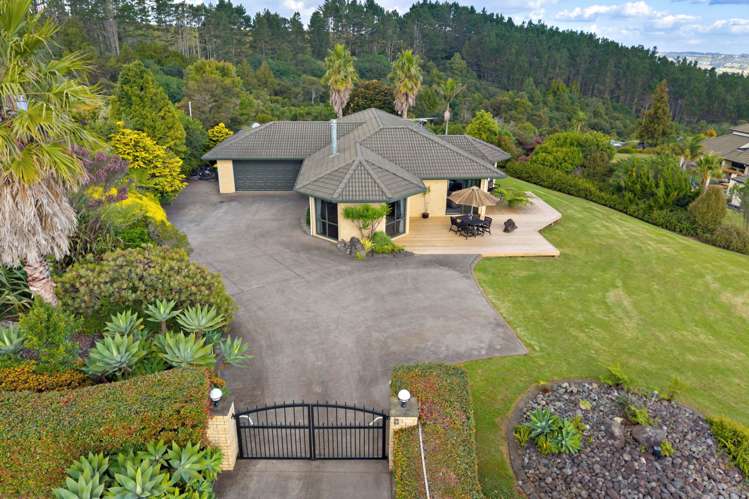 337 Macwhinney Drive_0