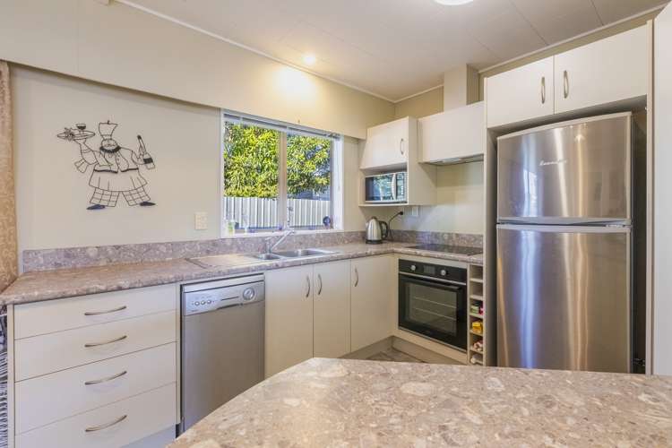 1/17 Ngarimu Crescent Taradale_5