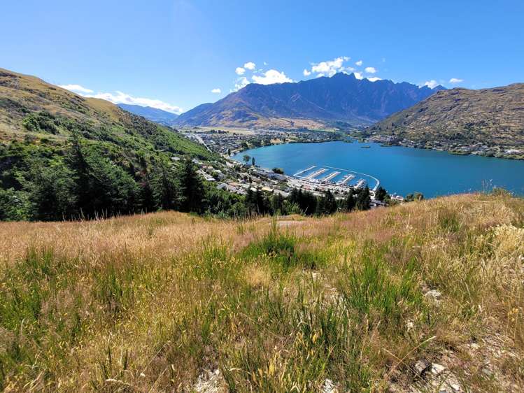 10 McGregor Lane, Remarkables View_2