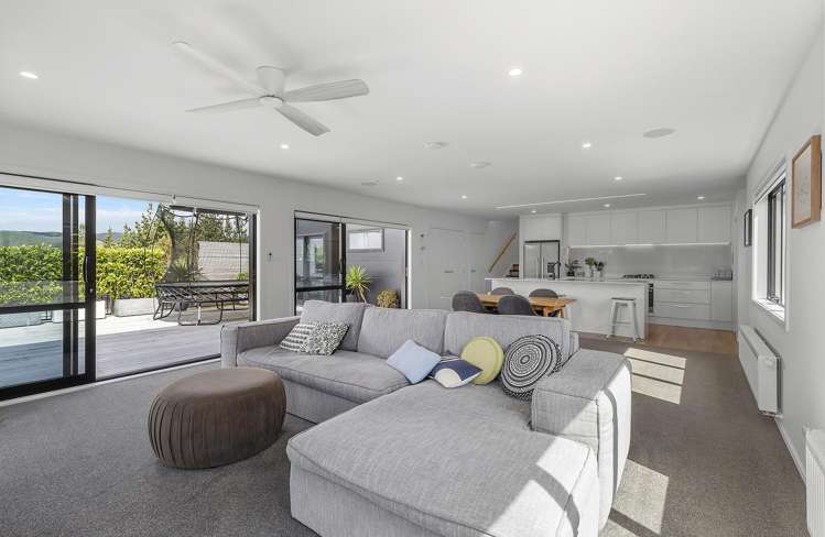 168 Endeavour Drive Whitby_2