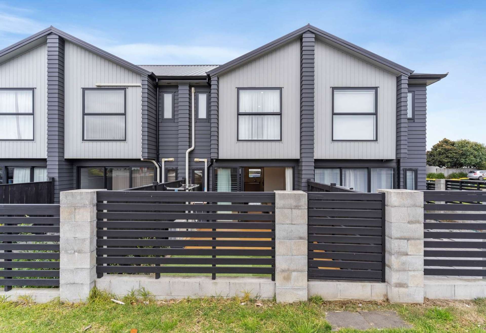 2/55 GREAT SOUTH ROAD 10938_0