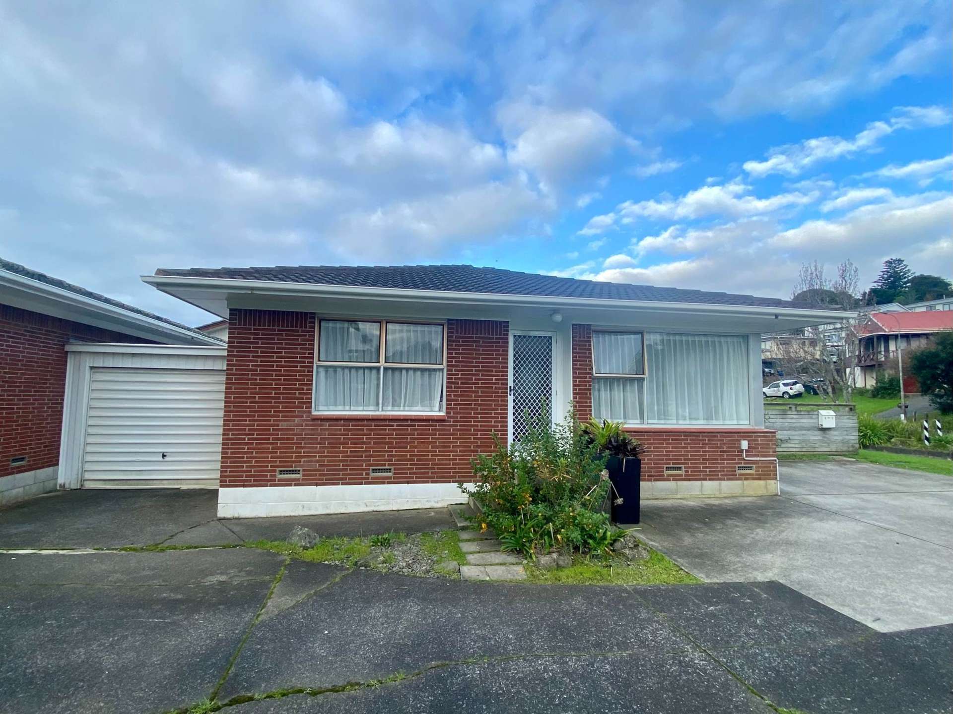 1/80 Moore Street Hillcrest_0