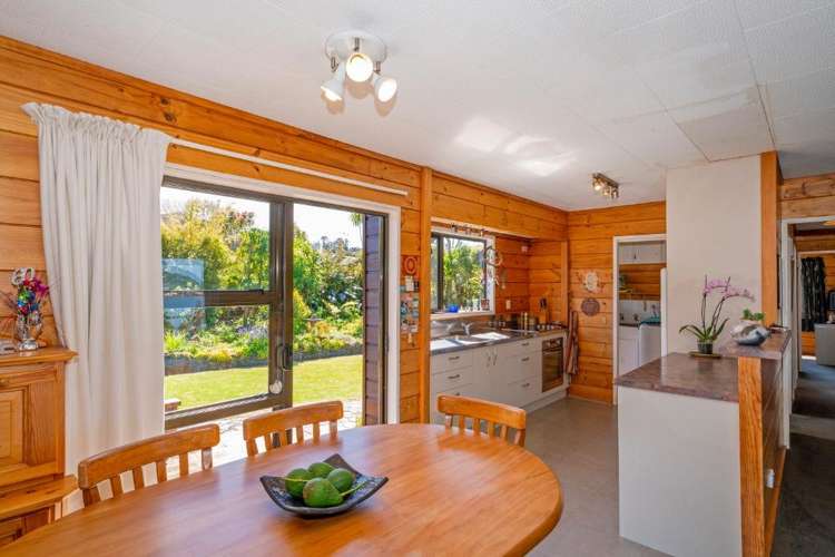49 Main Sh25 Road Tairua_14