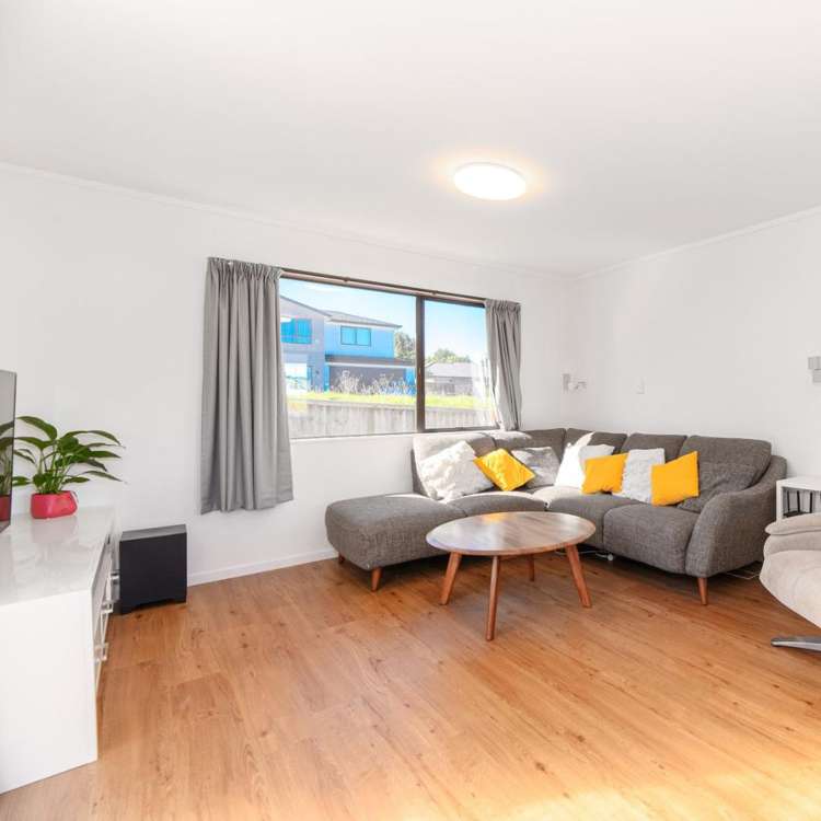 2/68 View Road Henderson_5