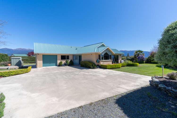 79 Sandy Brown Road Te Anau_25