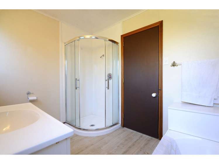 260 Princes Drive Britannia Heights_17