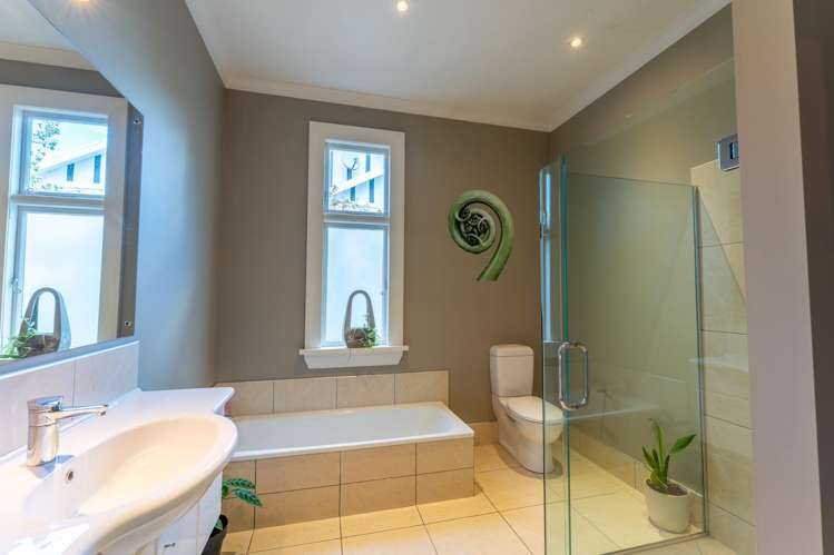 8 Saint Johns Avenue Highfield_23