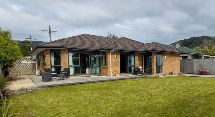 72 Crampton Road Reefton_11