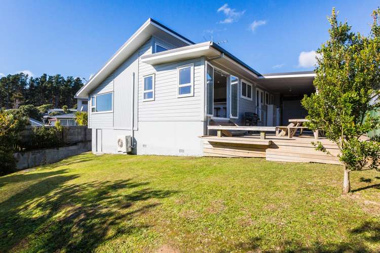8 Japonica Crescent Ranui Heights_9