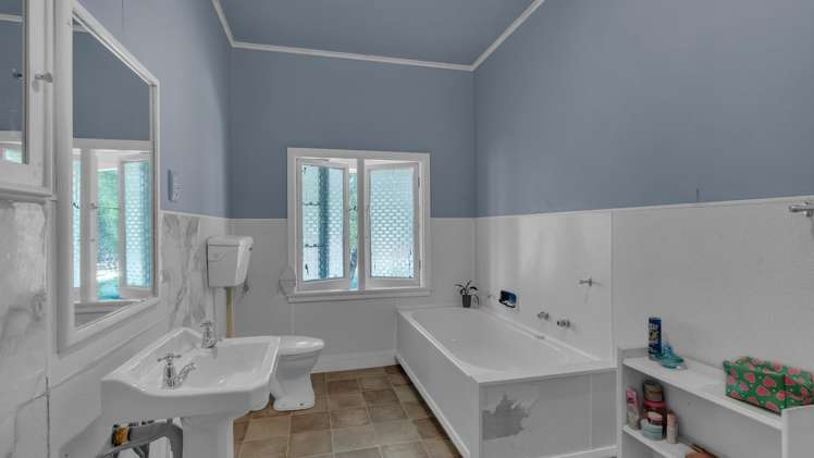 696 Karaka Road Waikari_9