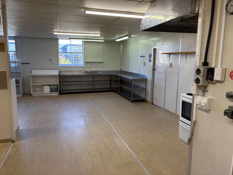 169-171 Dee Street Invercargill_7