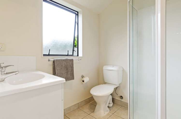 6 Cathcart Close Pukekohe_11