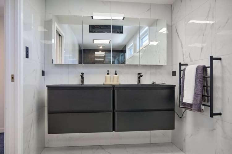 131 South Bay Parade Kaikoura_25