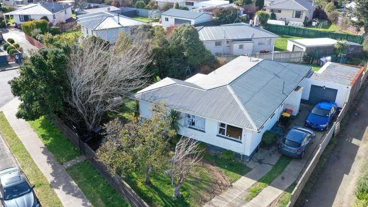 87 Conway Crescent Glengarry_21