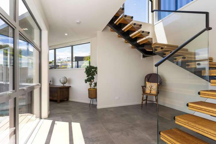 11 St Remy Lane Redcliffs_9