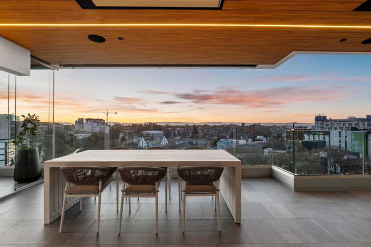 8/66 Oxford Terrace_0