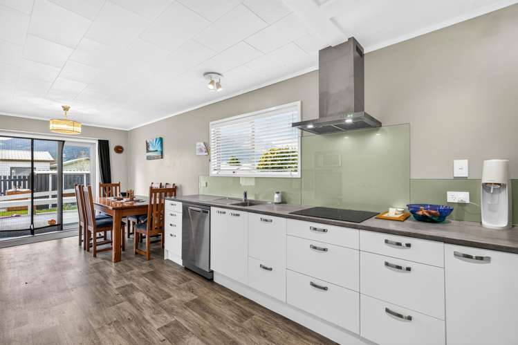 22 Dunlop Crescent_2