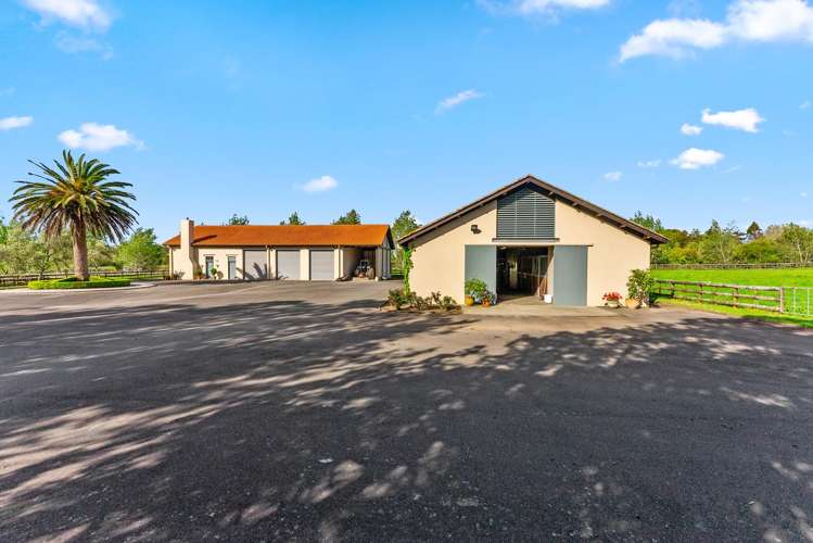 744 Waitakere Road and 42 Dysart Lane Kumeu_7