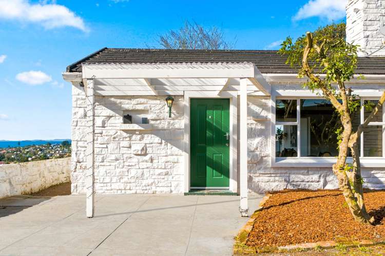 691 East Coast Road Browns Bay_21